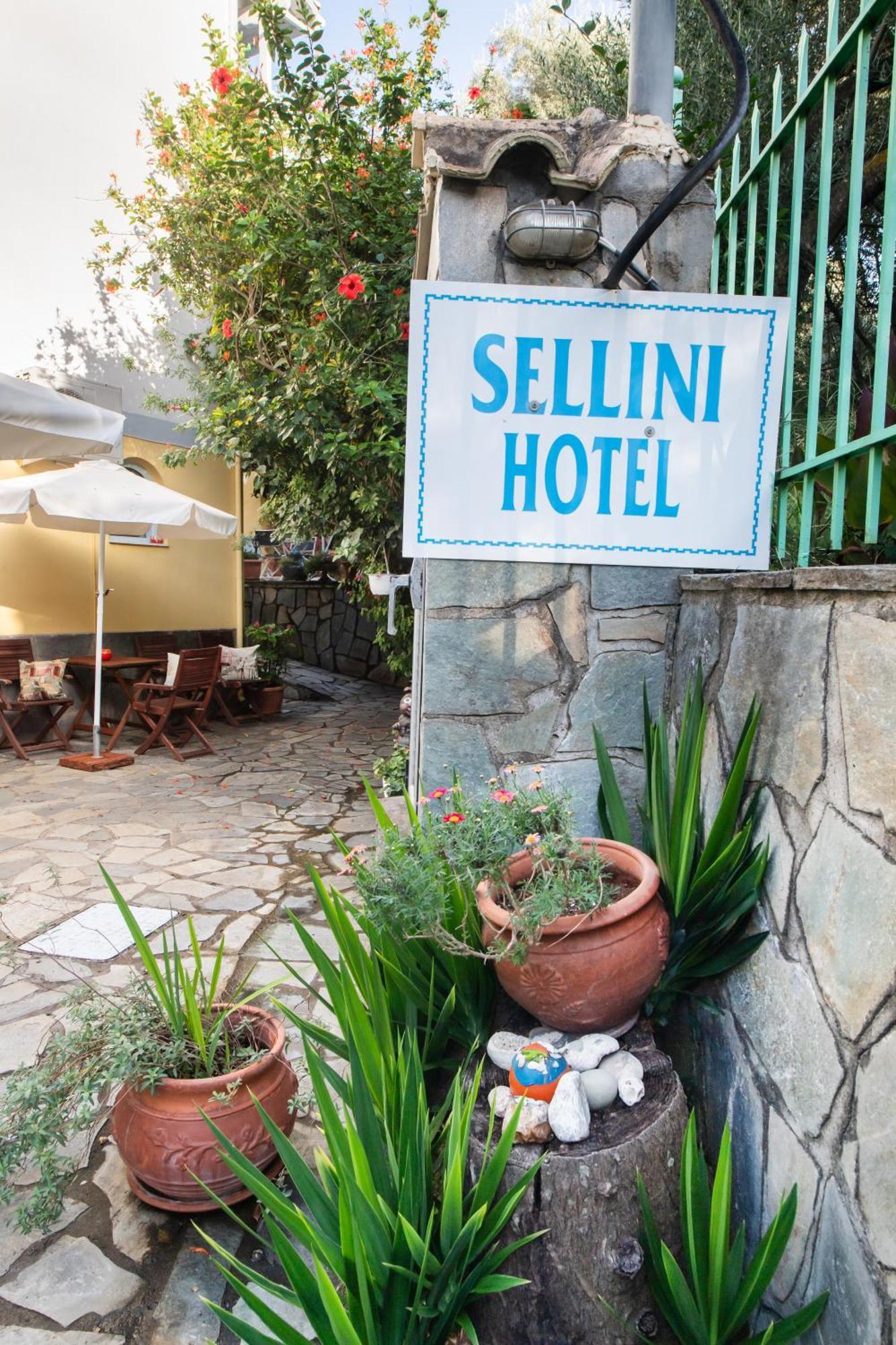 Hotel Selini Áyios Nikítas Kültér fotó